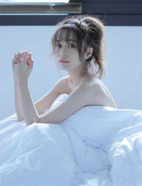 《家业》亮相2025中国广电视听精品之夜 华策克顿·宽厚文化彰显精品剧作时代担当	